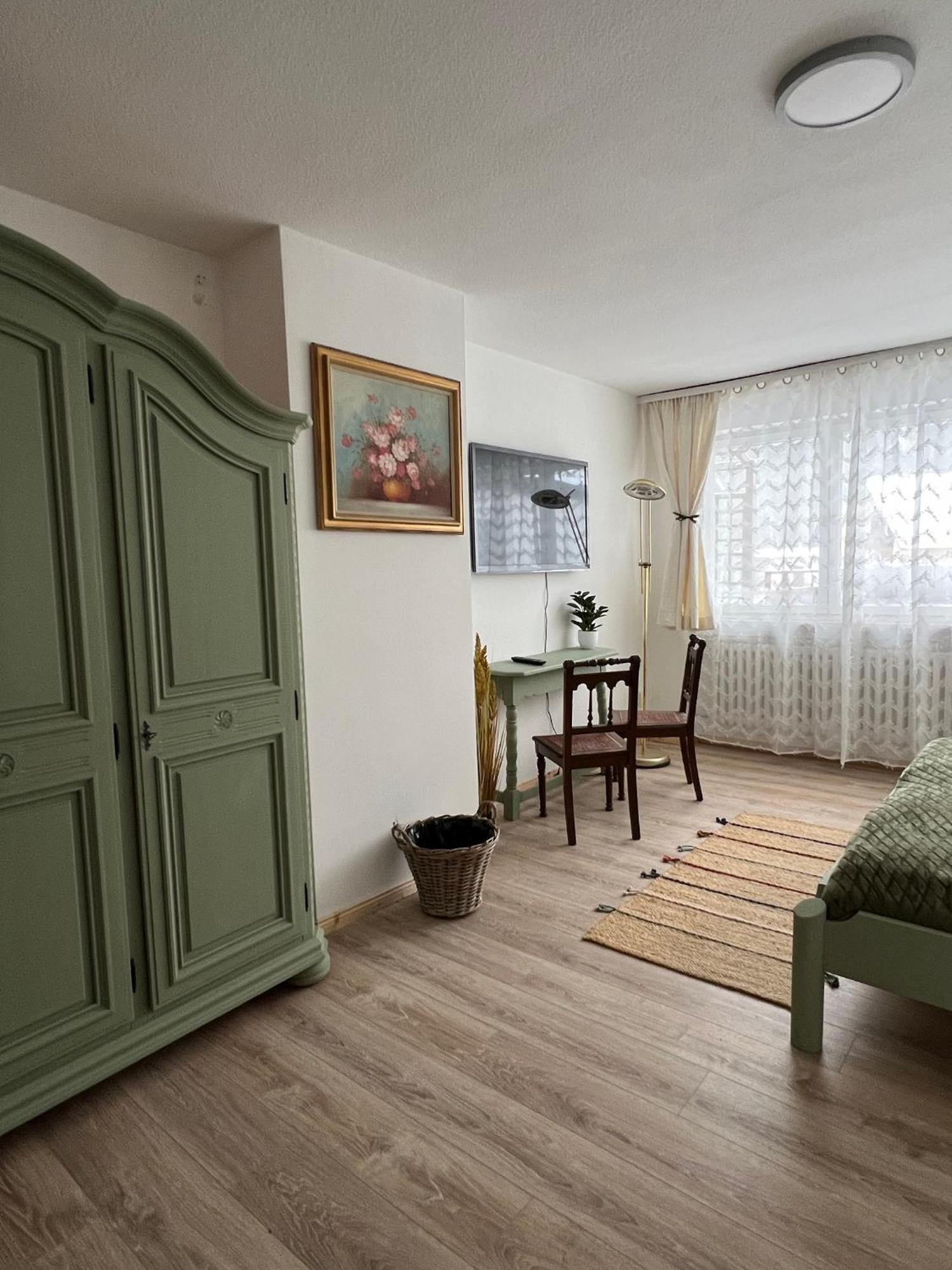 Haus Zum Guten Hirten Steinsfeld Exterior foto